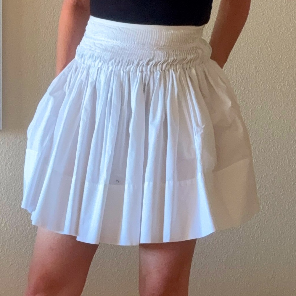 Vince White a line puffy Skirt az4 $300